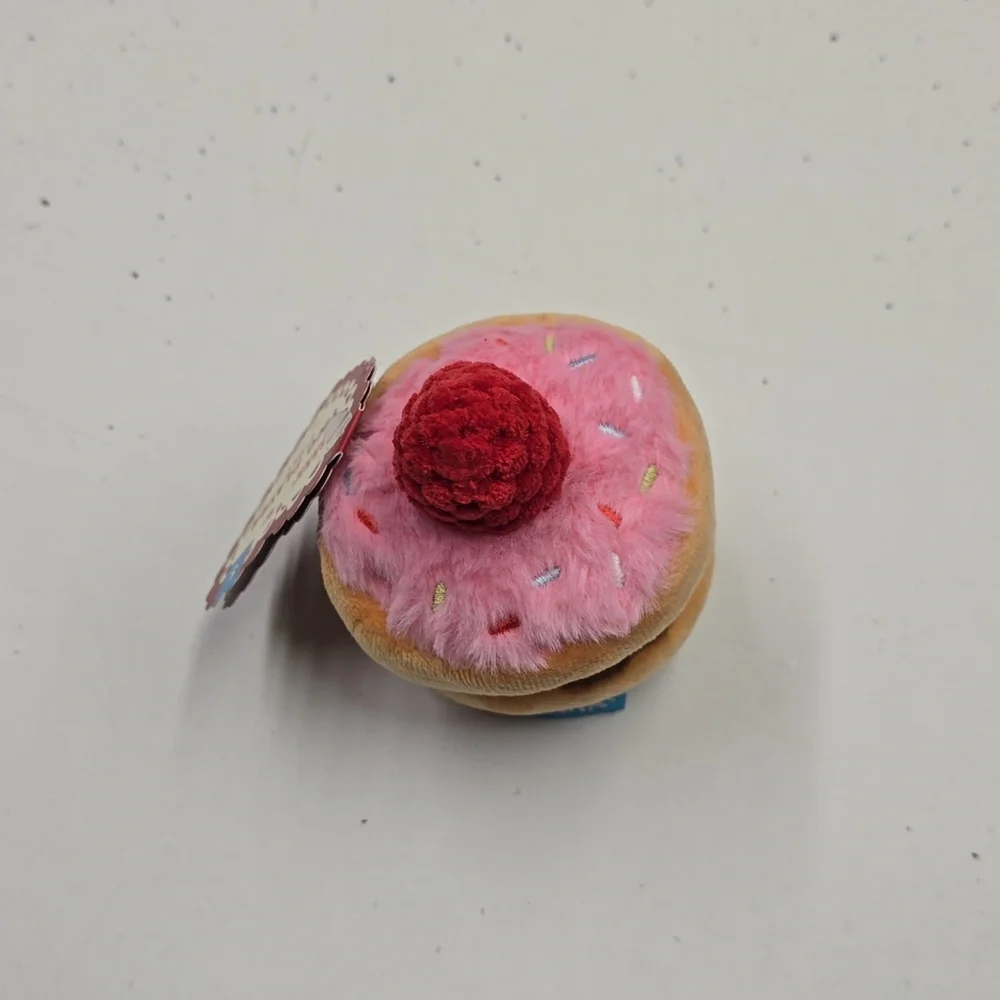 Bark Dog Toy‎ NWT Two Player Cake Size Small 0-20 pounds